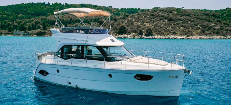 Bavaria E40 Fly