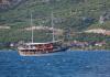 Tradicionalni brod za krstarenje Labrador - drveni motorni jedrenjak 1967  najam plovila Split