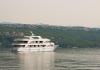 Premium Superior kruzer MV Amalia - motorna jahta 2013  iznajmljivanje