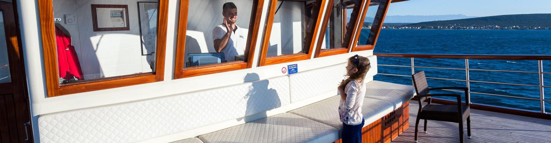 motorni brod Premium Superior kruzer MV Paradis