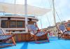 Tradicionalni brod za krstarenje Adonis - drveni motorni jedrenjak 1975  najam plovila Split