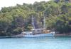 Tradicionalni brod za krstarenje Kalipsa - drveni motorni jedrenjak 1952  najam plovila Opatija