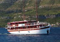 motorni jedrenjak - drveni motorni jedrenjak Split Hrvatska