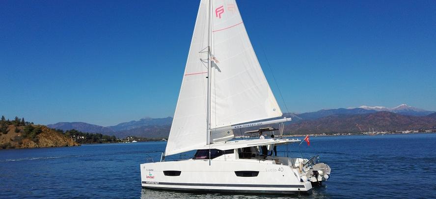 2019. Fountaine Pajot Lucia 40
