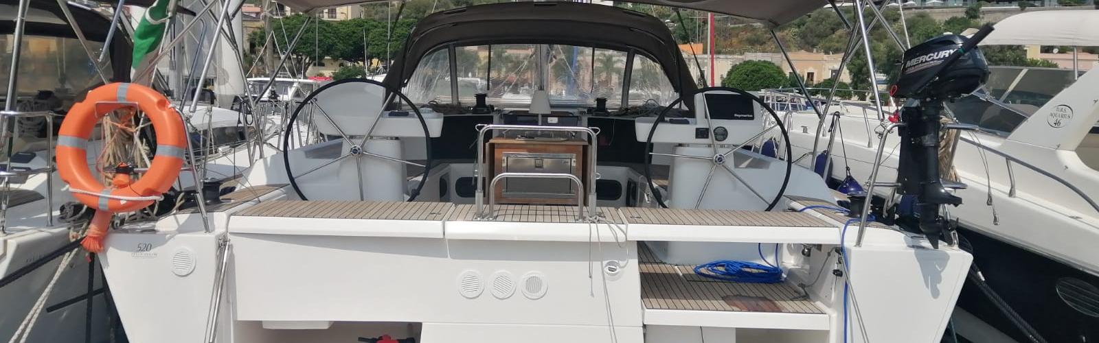 jedrilica Dufour 520 GL