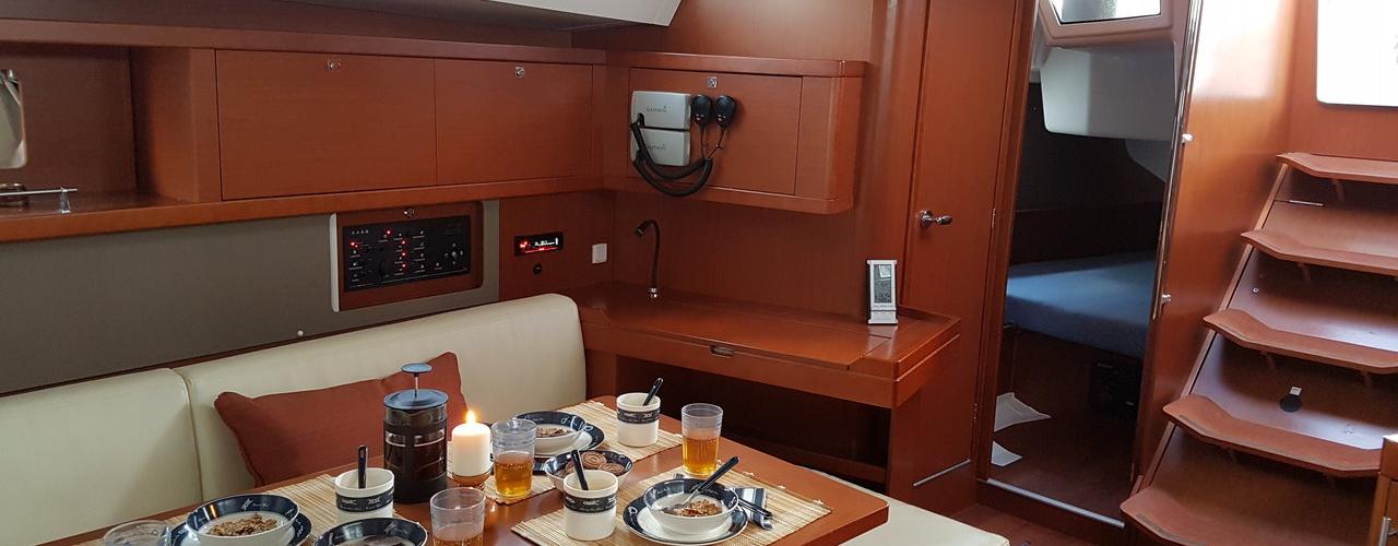 jedrilica Oceanis 45