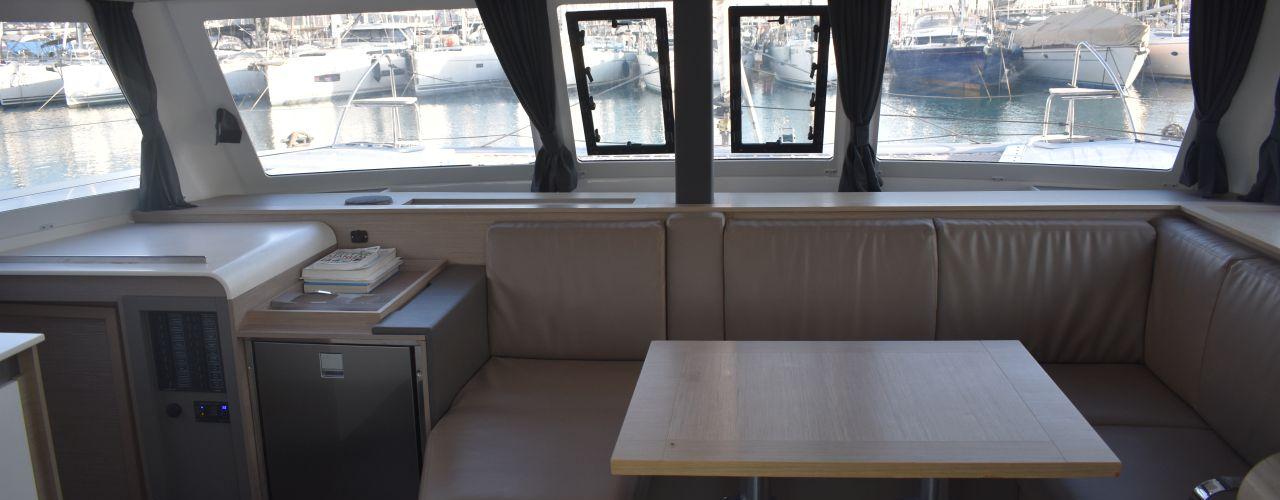 2022. Fountaine Pajot Isla 40