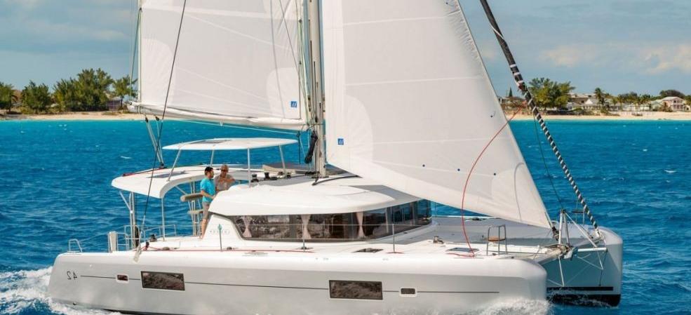 Lagoon 42