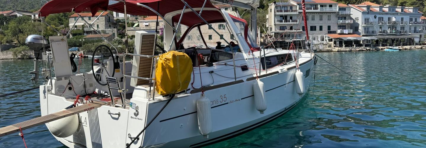 Oceanis 35