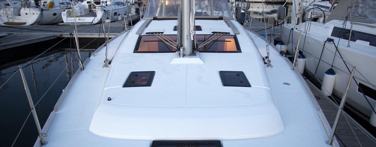 2019. Dufour 412 GL
