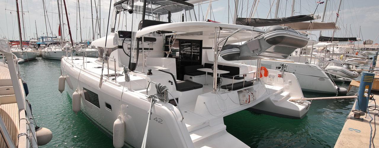 Lagoon 42
