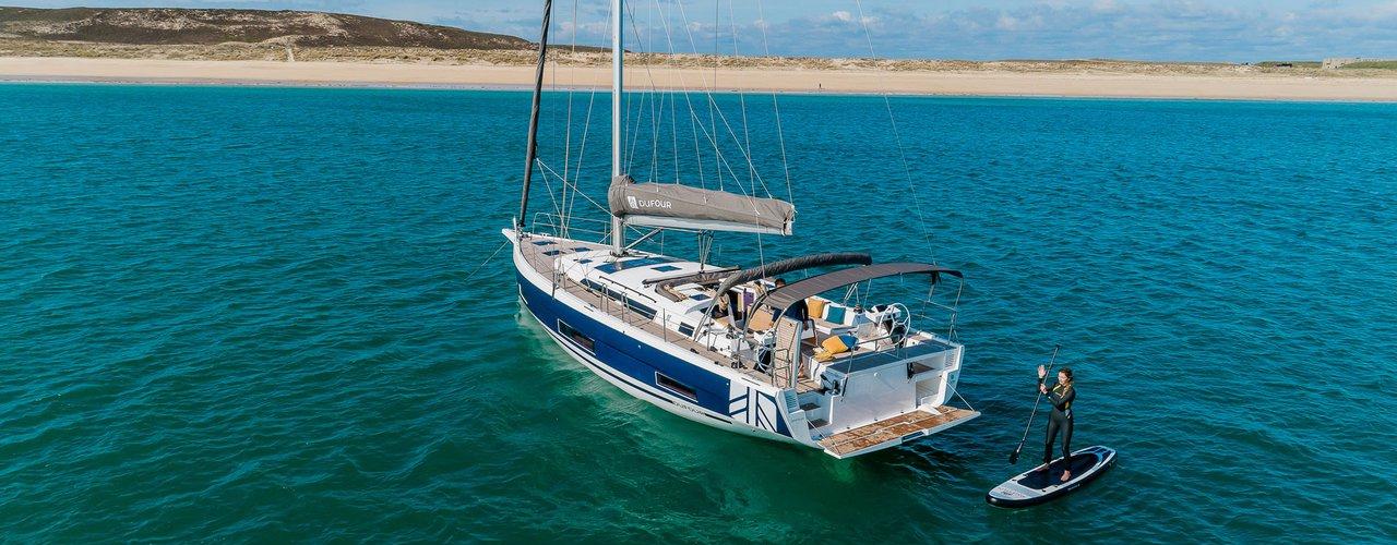 2023. Dufour 470