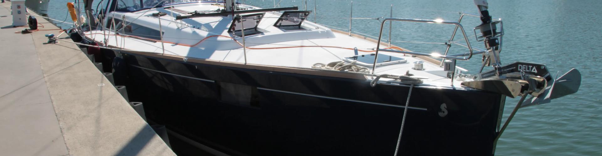2015. Oceanis 48