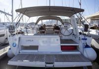 jedrilica Dufour 520 GL Trogir Hrvatska