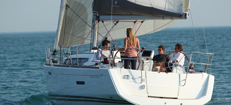 Sun Odyssey 379