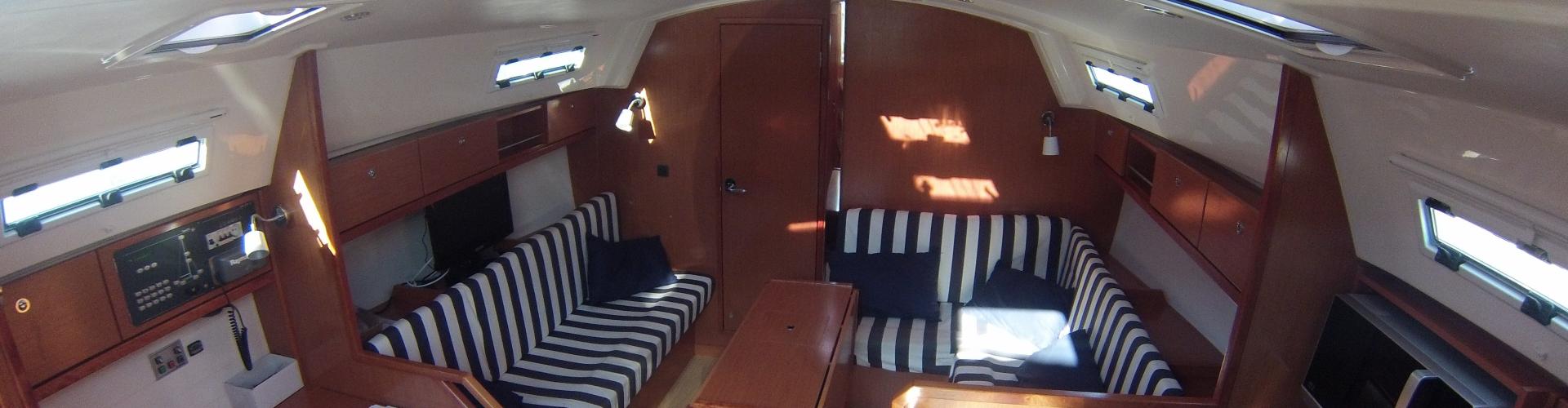 2011. Bavaria 36 Cruiser
