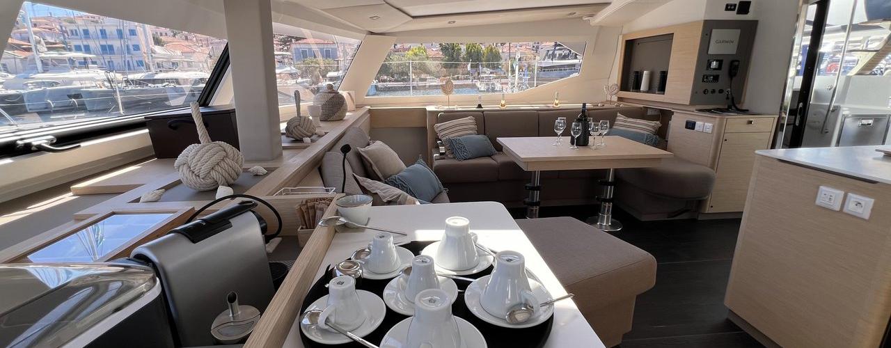 2024. Fountaine Pajot Aura 51