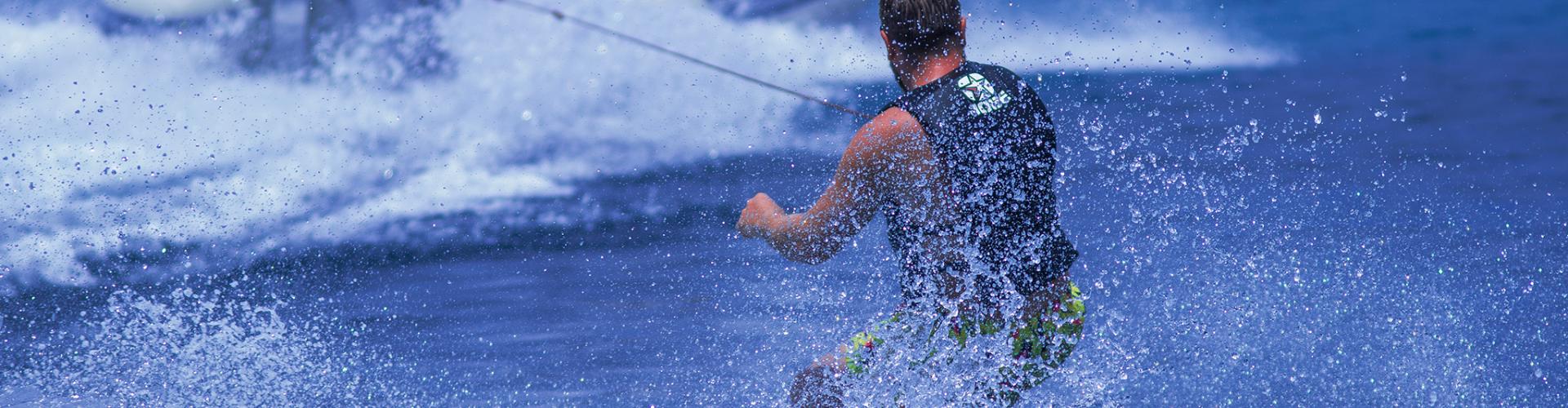 2014. Lagoon 560