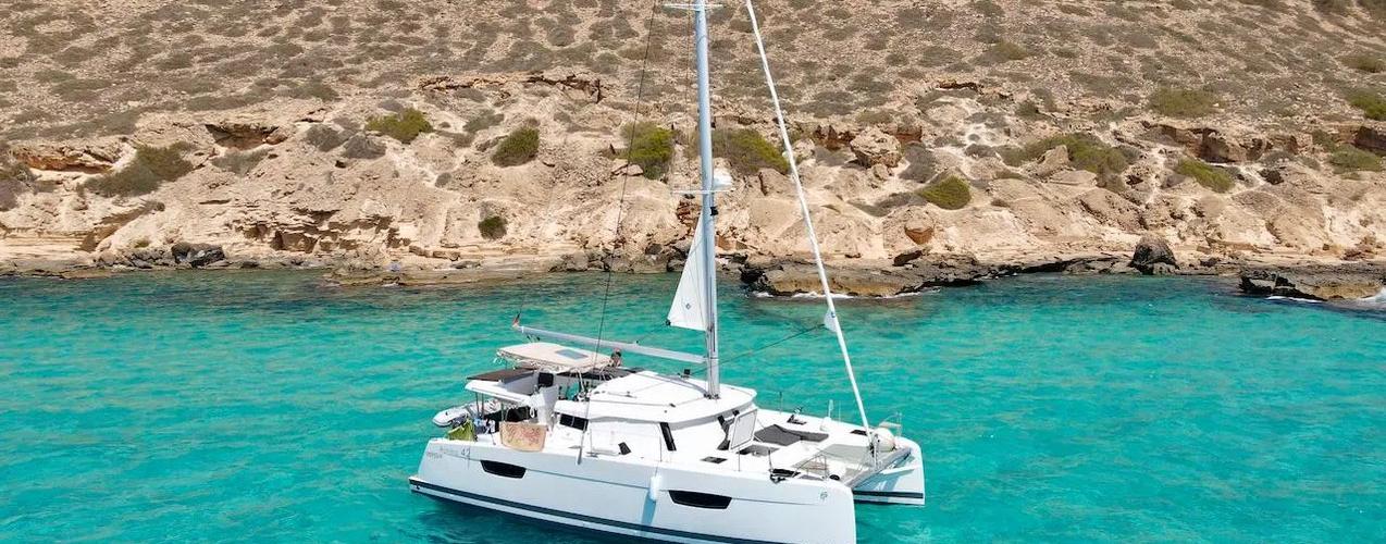 Fountaine Pajot Astréa 42