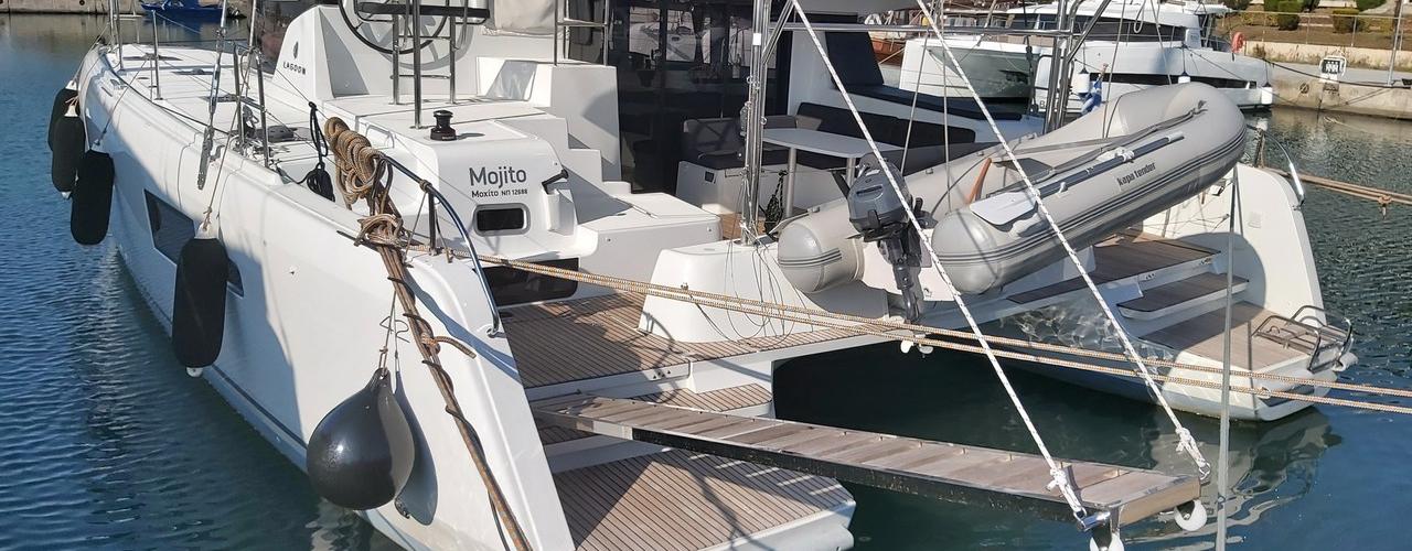 Lagoon 42