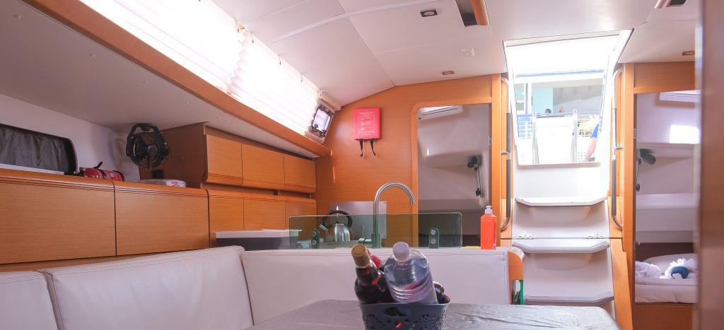 2016. Sun Odyssey 449