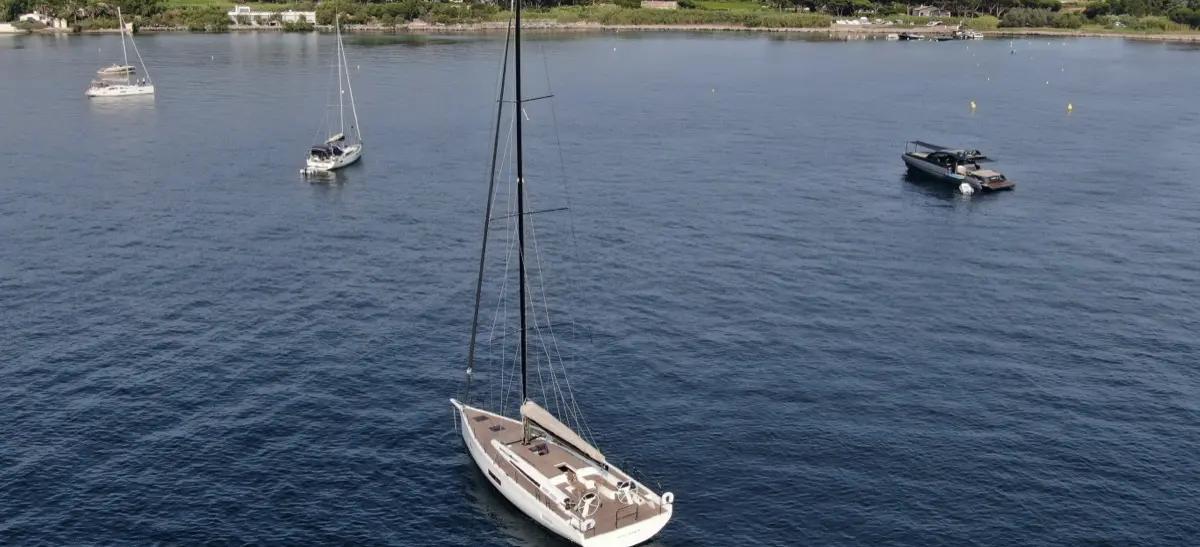 jedrilica First Yacht 53