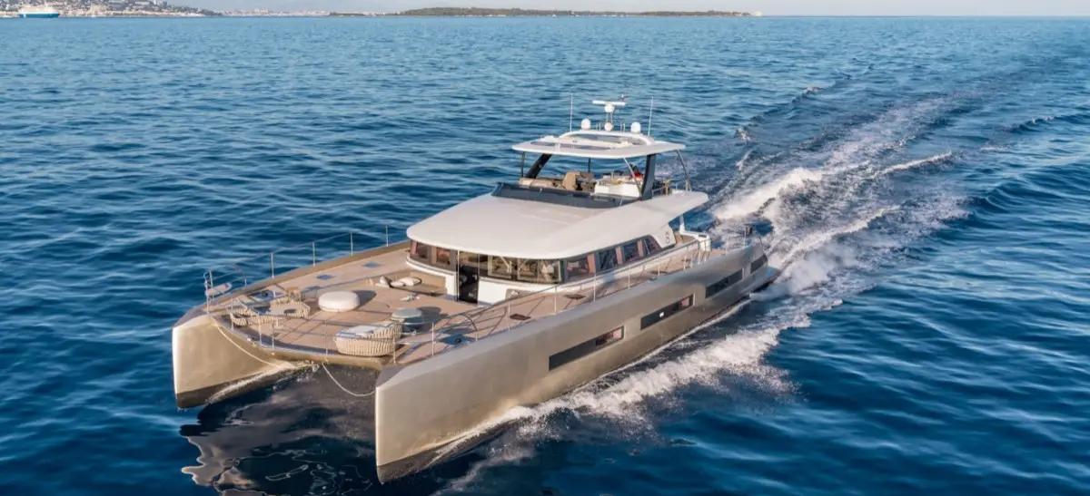 Lagoon Seventy 8