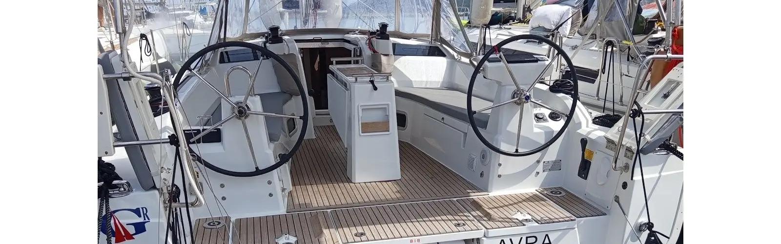 Oceanis 37.1