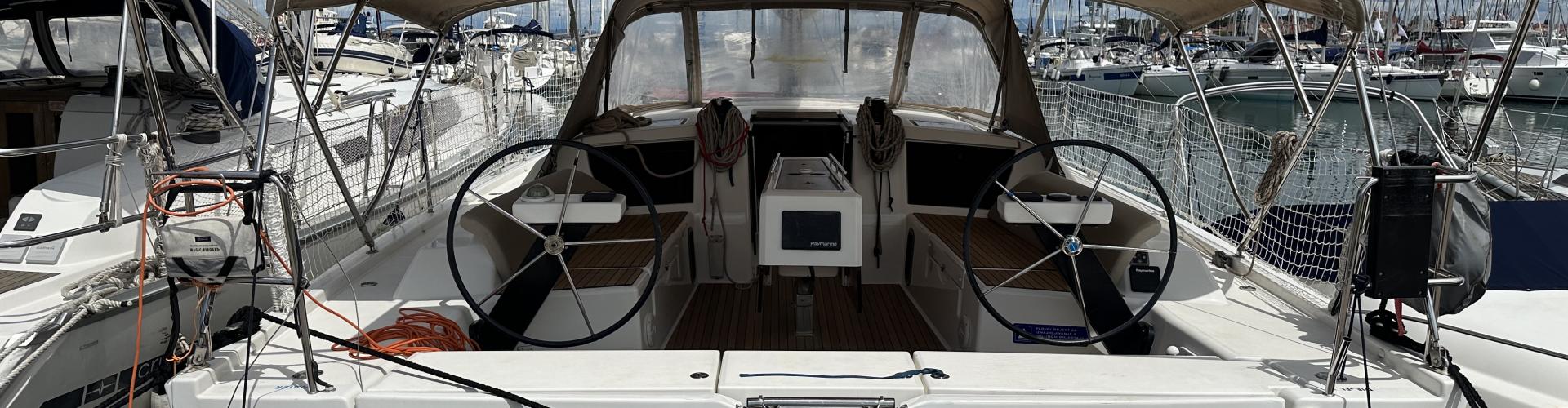 Dufour 430