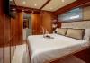 Efmaria Falcon 86 2001 charter motorni brod